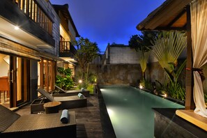 Outdoor pool - The Khayangan Dreams Villas, Seminyak (Seminyak)