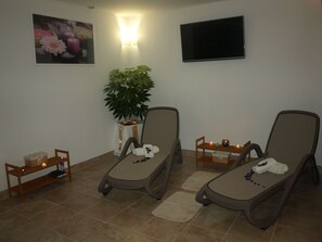 1 treatment room