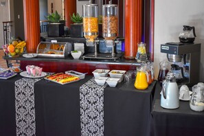 Desayuno a la carta incluido todos los días