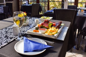Food and drink - Waterfalls Boutique Hotel (Pretoria)