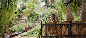 Waterfalls Boutique Hotel