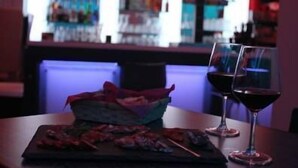 Bar (on property) - Hotel M (Toulouse)