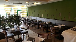 Breakfast, lunch and dinner served - Hotel Spectrum (Trnava)