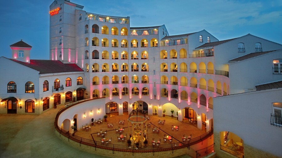 Arena Regia Hotel & Spa