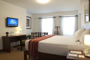1 bedroom, Select Comfort beds, in-room safe, desk - Tierra Viva Arequipa Plaza (Arequipa)