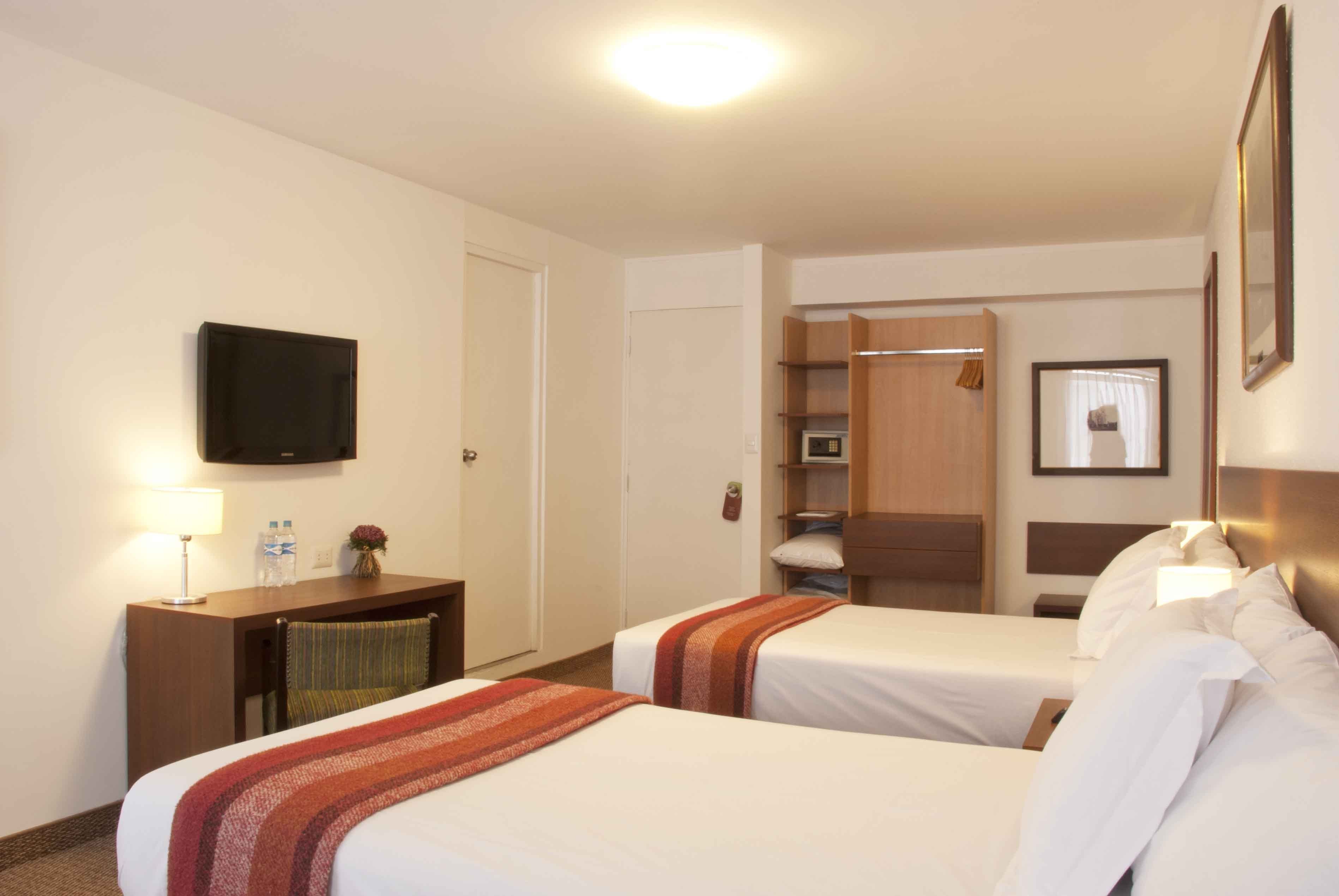 double room | select comfort beds, in-room safe, desk, free wifi