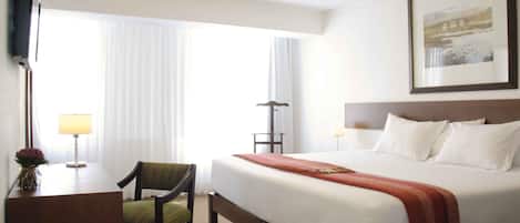 1 bedroom, Select Comfort beds, in-room safe, desk