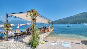 Beach nearby, beach cabanas, sun-loungers, beach umbrellas