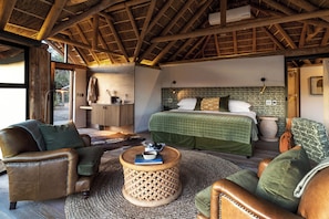 Great Fish River Lodge Suite | ๊ณ ๊ธ ์นจ๊ตฌ, ๋ฌด๋ฃ ๋ฏธ๋๋ฐ, ๊ฐ์ค ๋ด ๊ธ๊ณ , ์ฑ
์