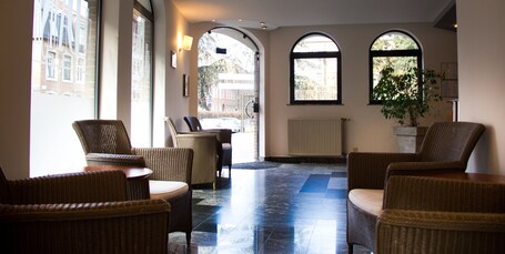 Bar en el lobby