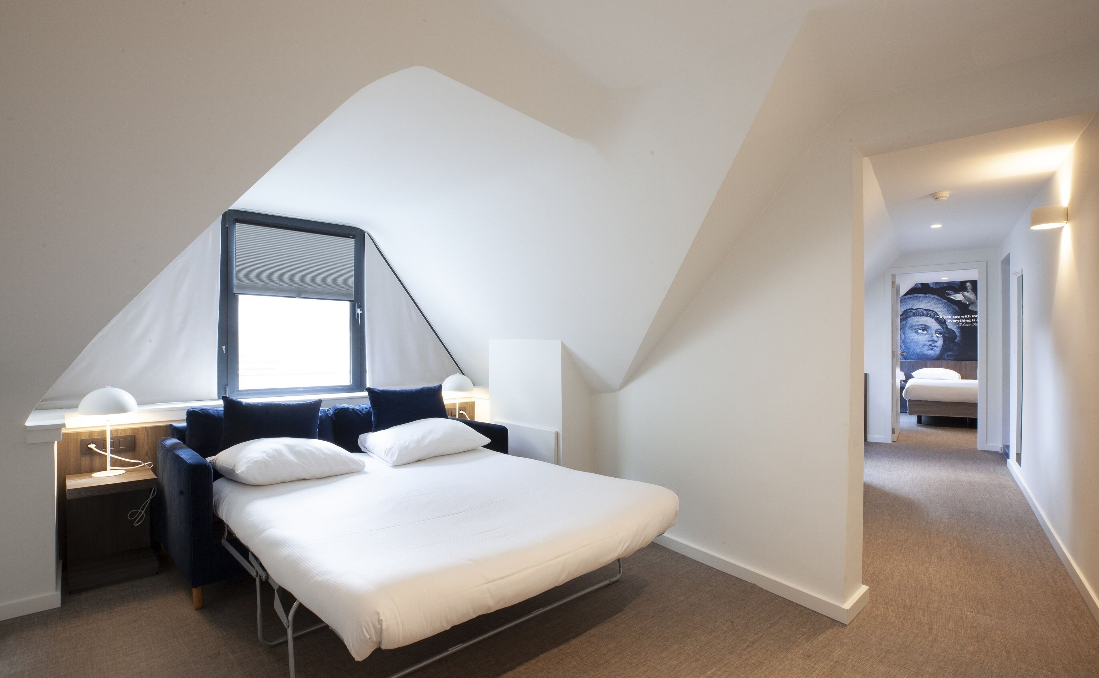 family room | minibar, desk, iron/ironing board, free wifi