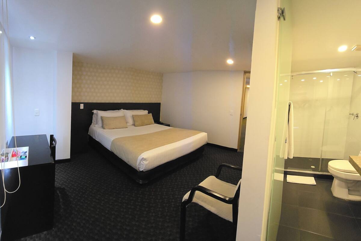 Couette en duvet d'oie, minibar, coffres-forts dans les chambres, bureau