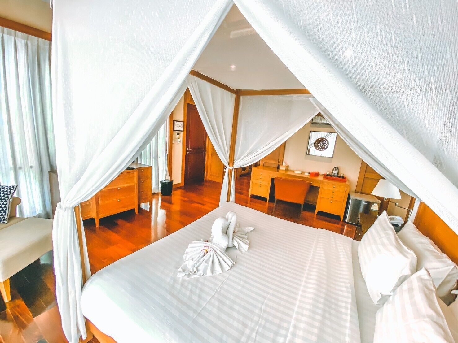 Vil·la, 5 dormitoris | Decoració individual, mobiliari individual i escriptori 