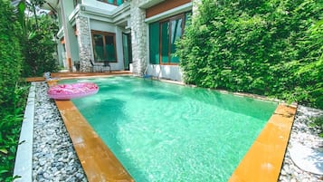 Utomhuspool