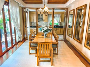 Villa, 5 habitaciones | Servicio a la habitación