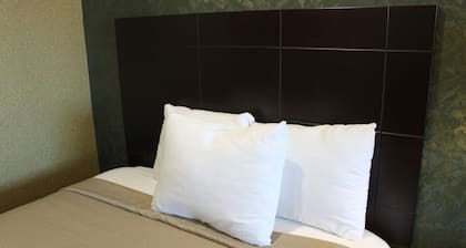 Crystal Inn Suites & Spas