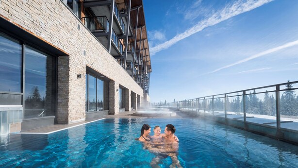 Outdoor pool - Radisson Blu Mountain Resort & Residences (Trysil)
