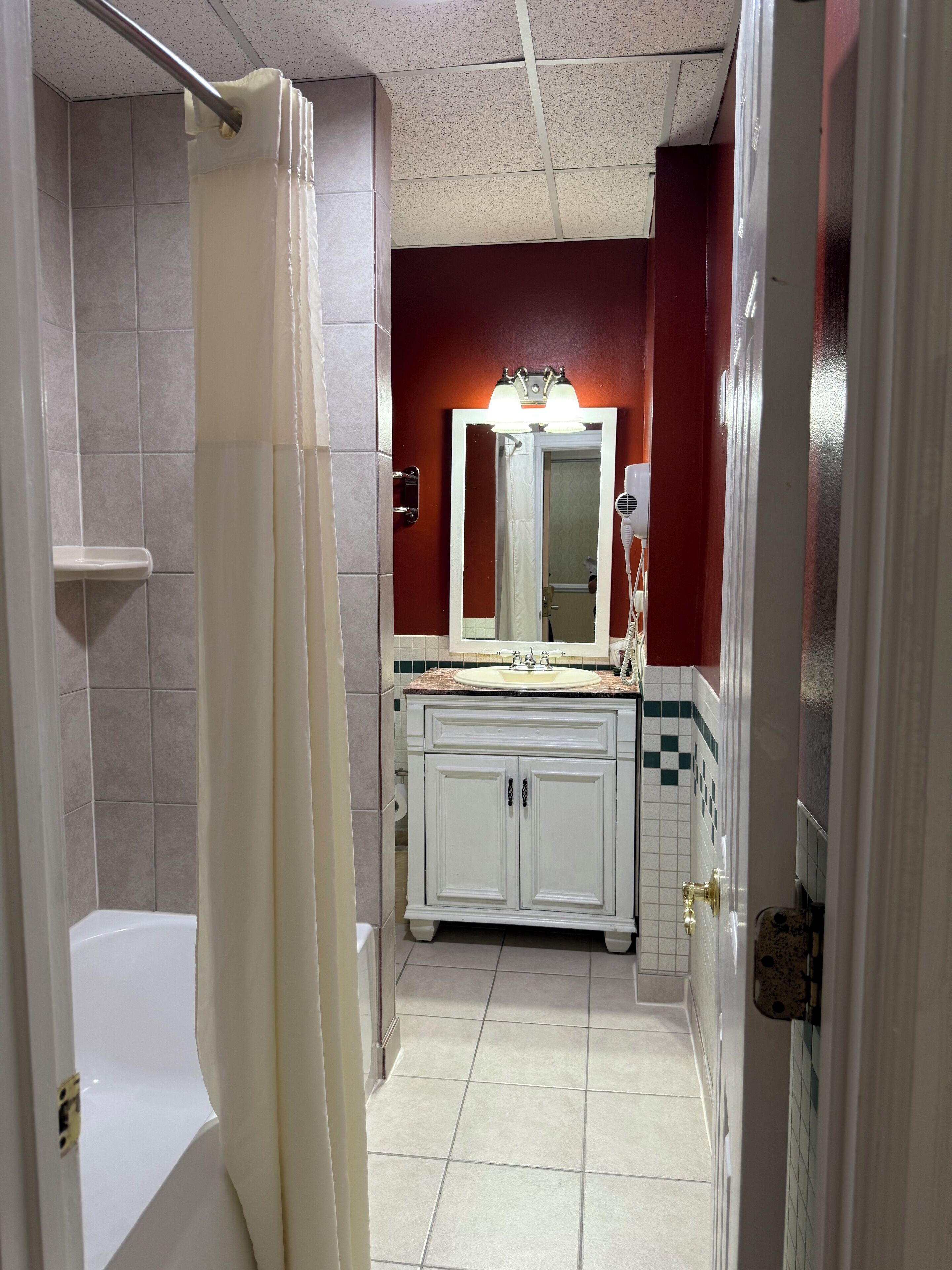 Photo - The Baron Hotel