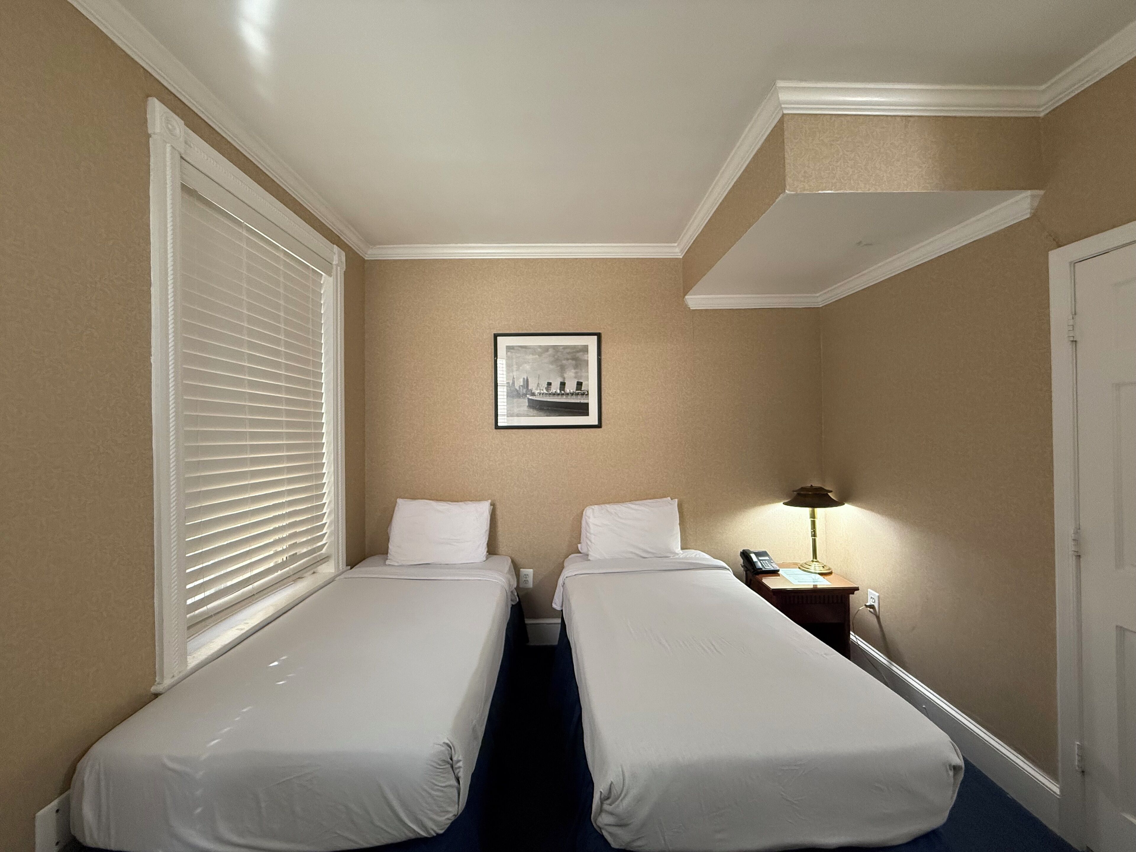 Twin Room, 2 Twin Beds | Soundproofing, iron/ironing board, free WiFi, bed sheets