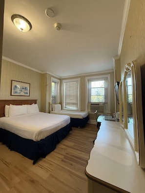 Standard Double or Twin Room | Soundproofing, iron/ironing board, free WiFi, bed sheets