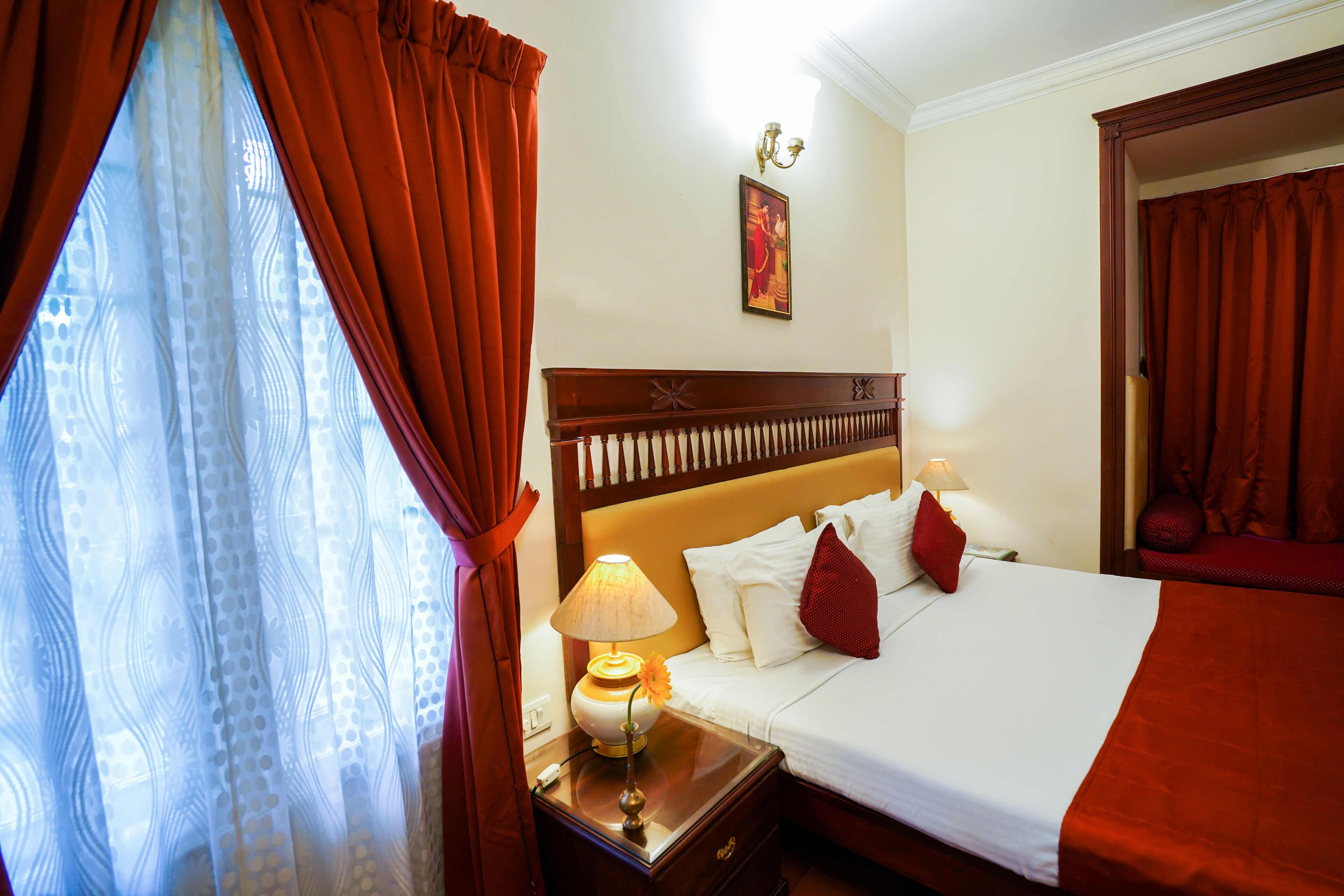 egyptian cotton sheets, premium bedding, pillow-top beds, in-room safe