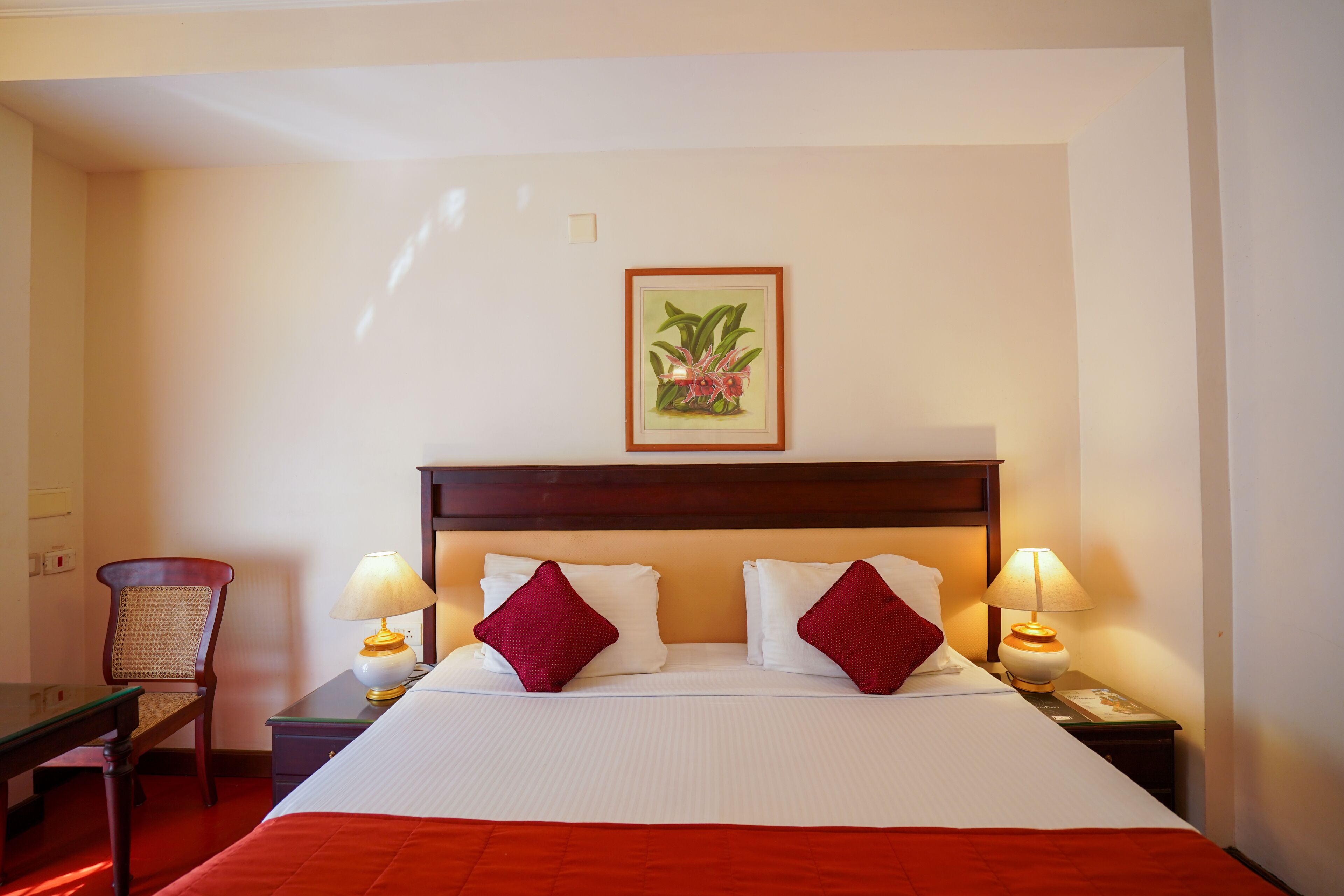 egyptian cotton sheets, premium bedding, pillow-top beds, in-room safe