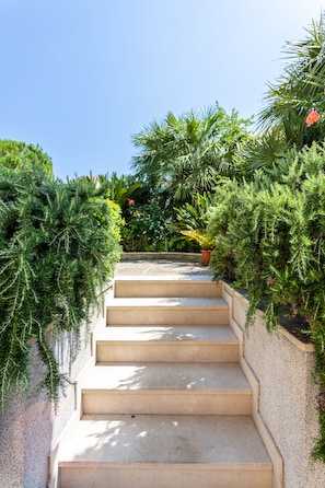 Garden - Vila Keti (Supetar)