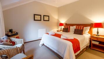 Luxury Room (Queen) | Premium bedding, down duvets, Select Comfort beds, minibar