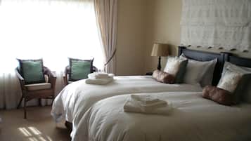 Superior Twin Room | Premium bedding, down comforters, Select Comfort beds, minibar