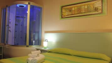 Premium bedding, down duvets, desk, cots/infant beds