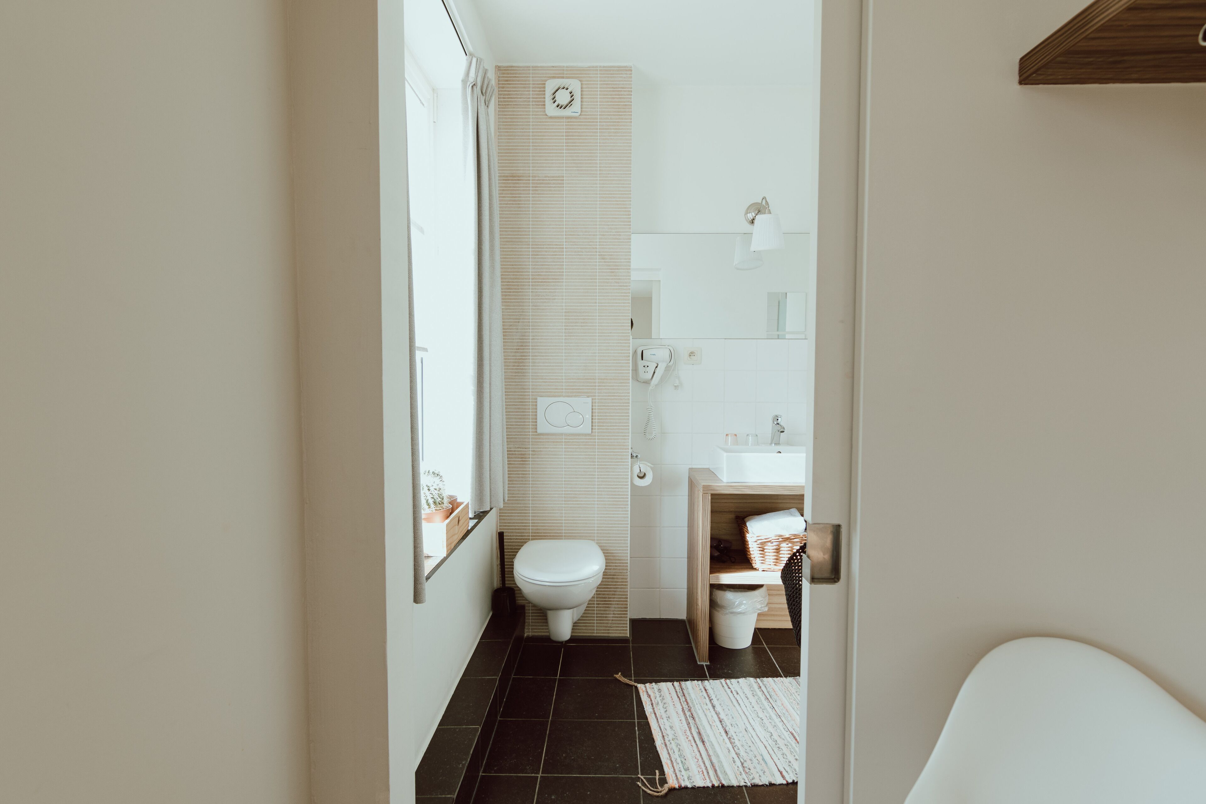 double room | bathroom | free toiletries, hair dryer, towels