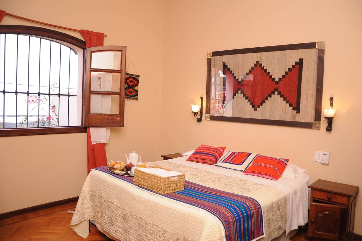 Premium bedding, down duvets, minibar, in-room safe