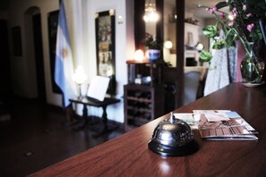 Inn-/utsjekkingsautomat