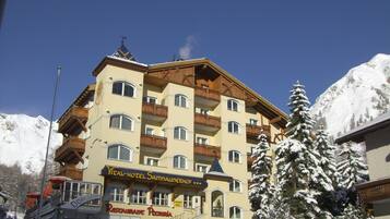 واجهة المنشأة