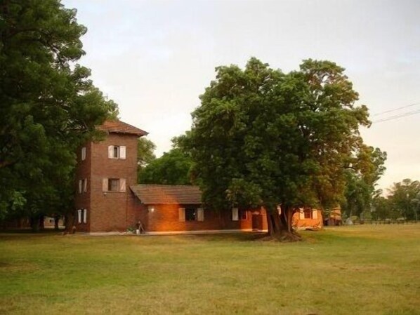 Property grounds - Hotel de Campo La Morena (Tristan Suarez)