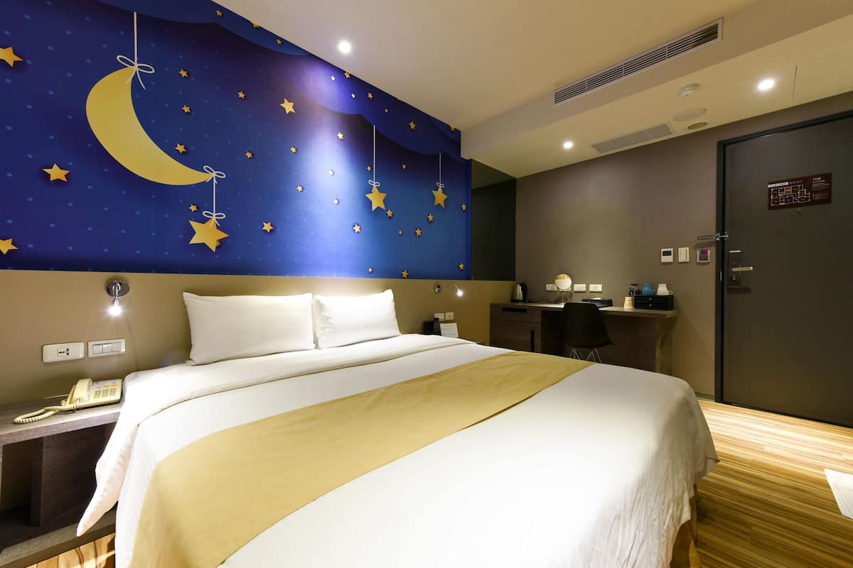 superior double room | desk, blackout curtains, rollaway beds, free wifi