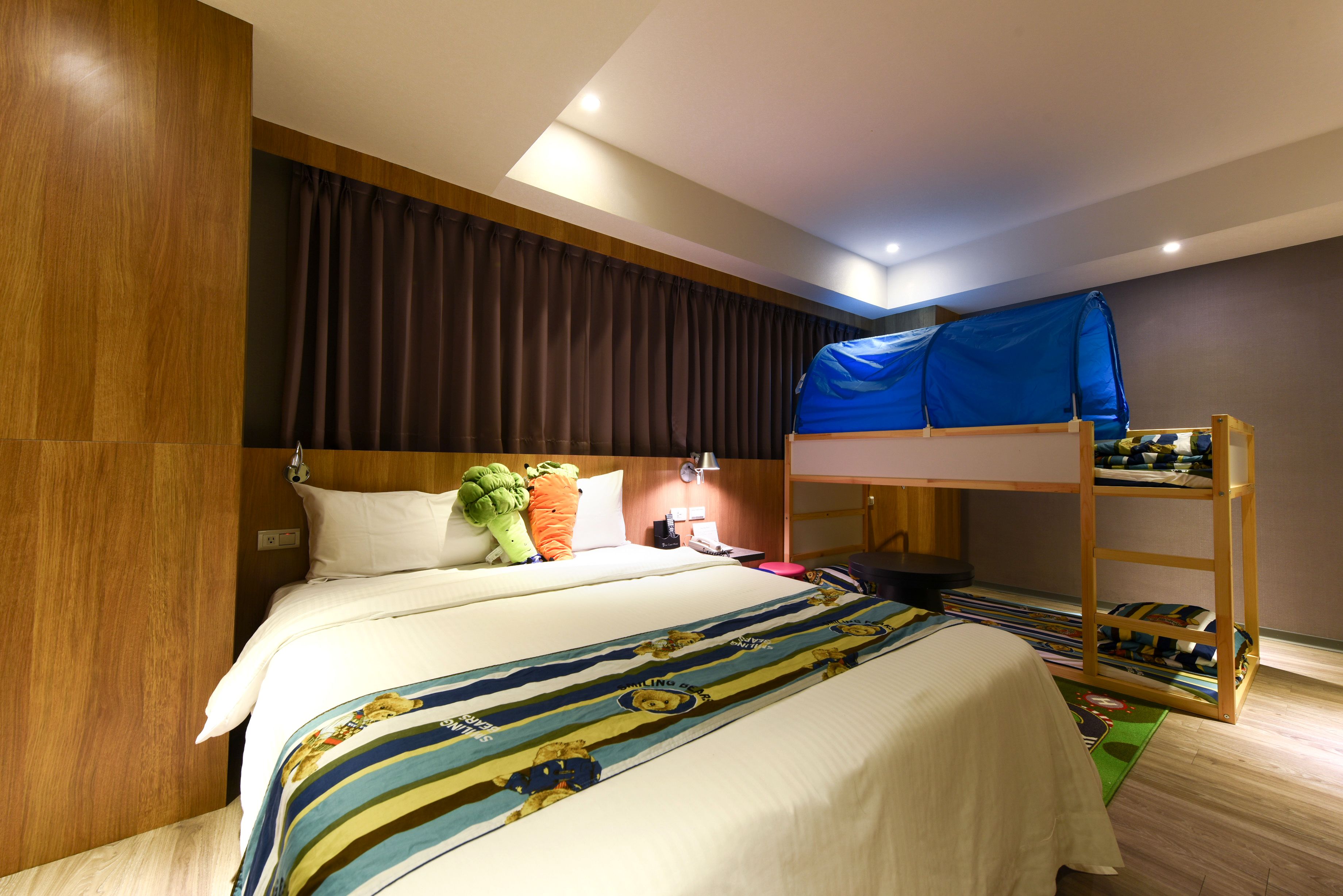 family quadruple room | desk, blackout curtains, rollaway beds, free wifi