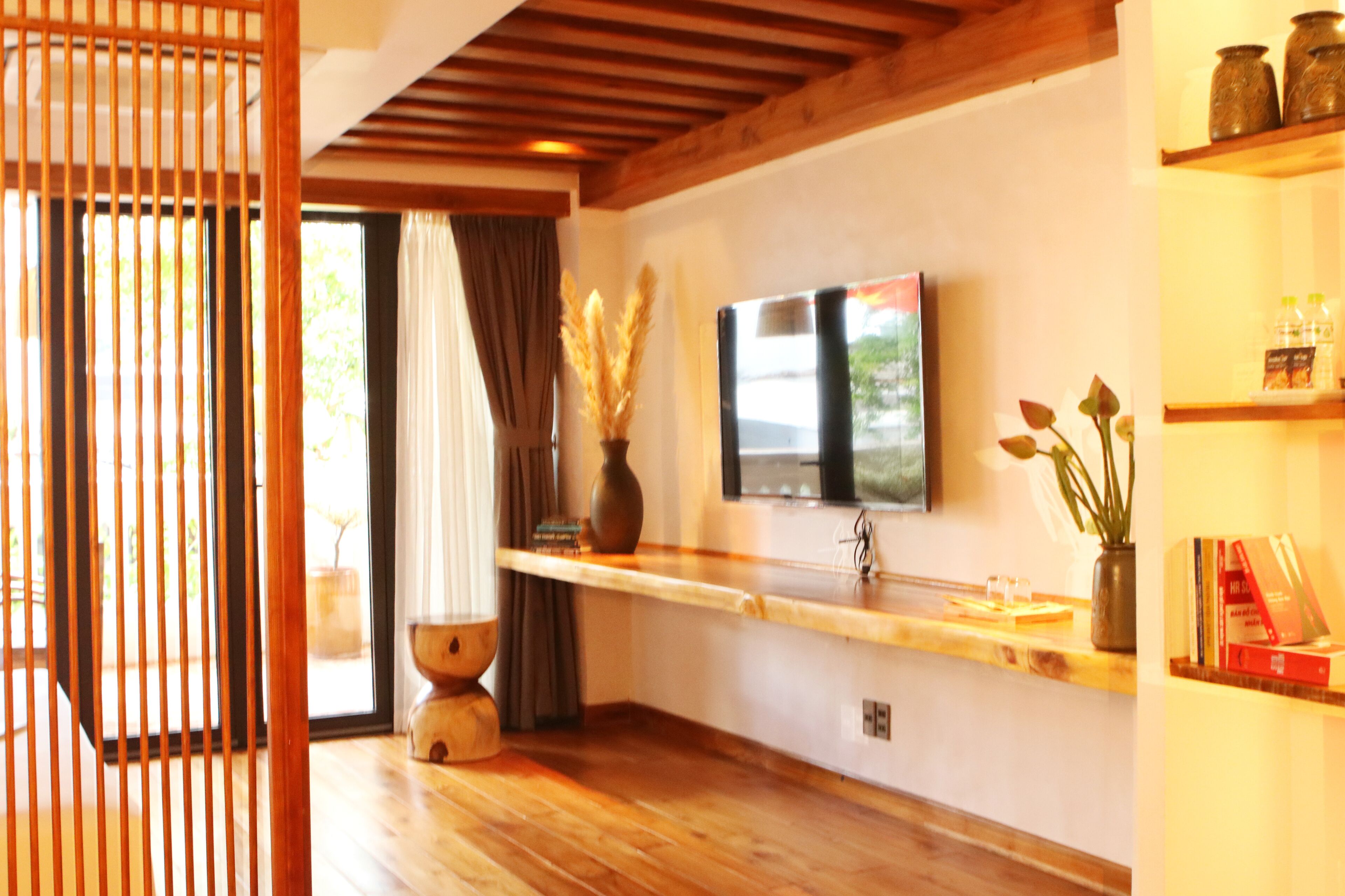 executive studio, balcony, city view | 1 bedroom, premium bedding, memory-foam beds, free minibar items