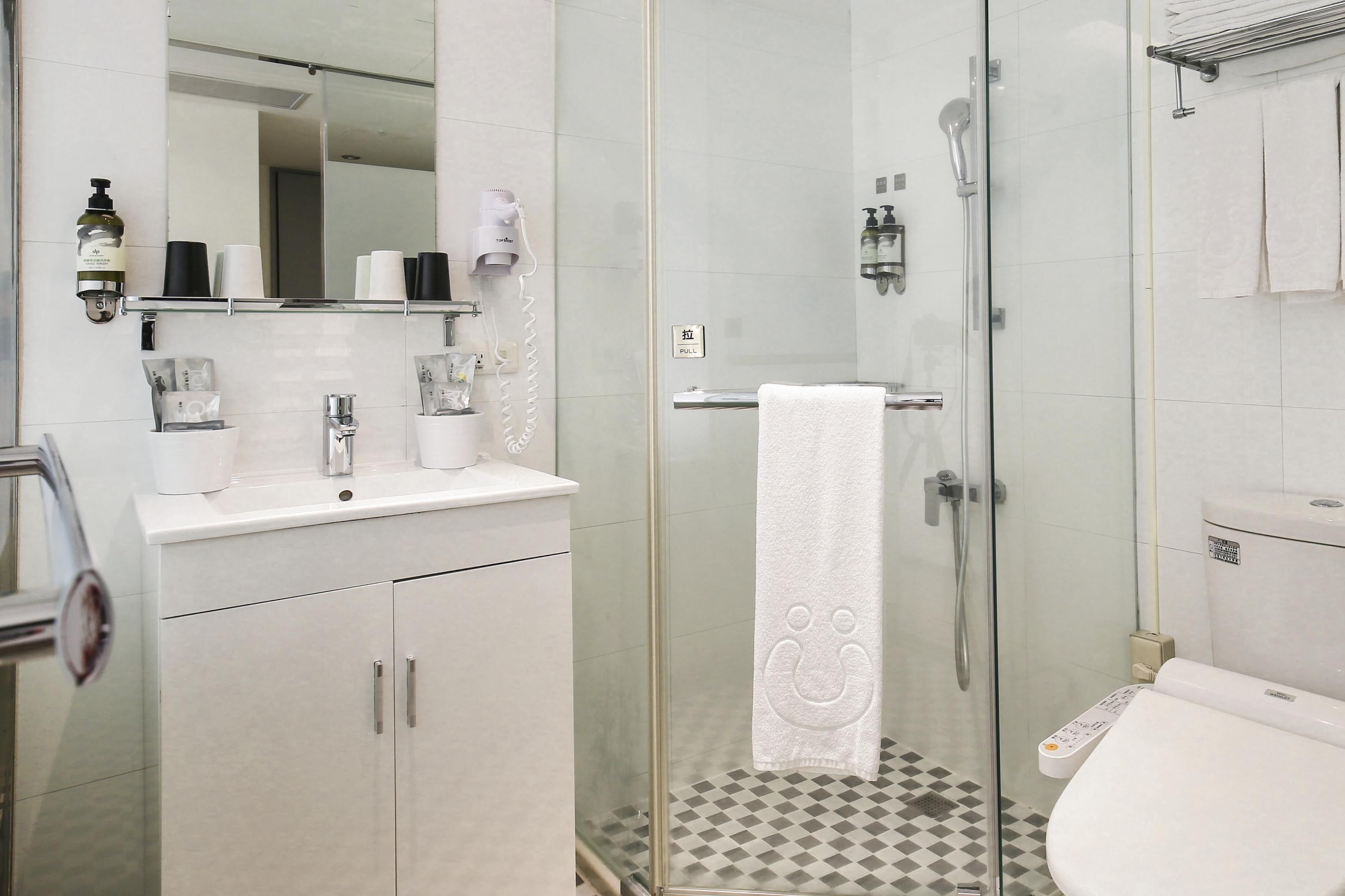 deluxe double room, 1 double bed (washlet toilet) | bathroom | shower, hair dryer, slippers, electronic bidet