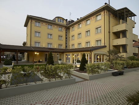 Primary image