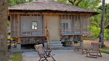 Beach Bungalow | Front of property