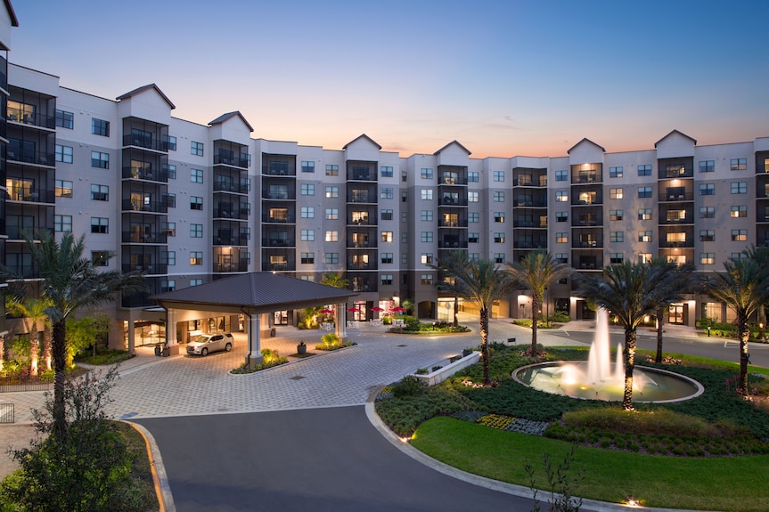 Ulasan, Promo & Foto The Grove Resort & Water Park Orlando 2026 - Expedia