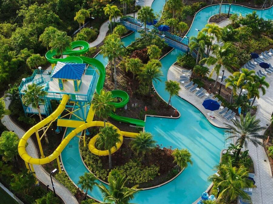6 outdoor pools, a heated pool, cabanas (surcharge), pool umbrellas
