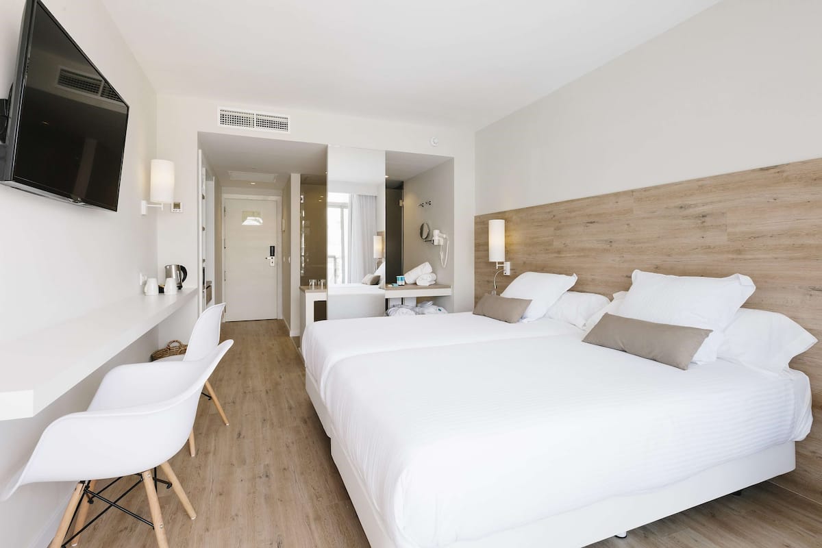 1 habitación, sábanas de algodón egipcio y camas con efecto memoria