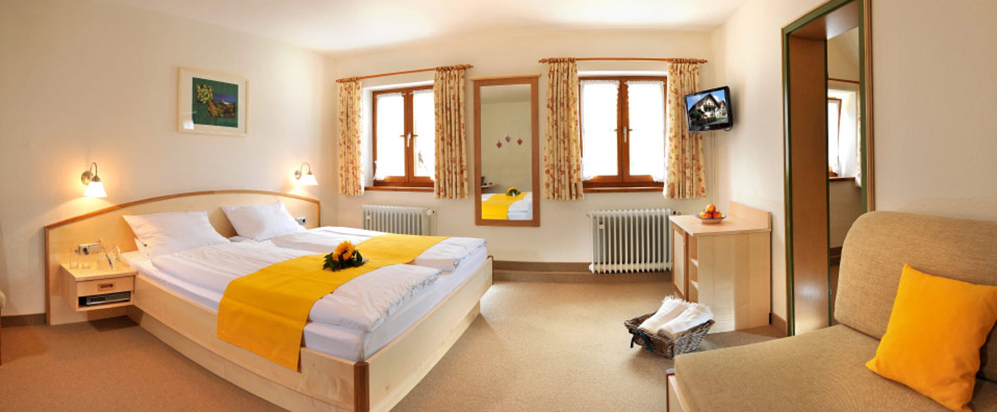 basic double room | room amenity