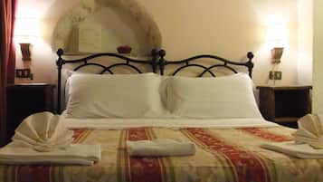 3 habitaciones, ropa de cama hipoalergénica y cubrecamas