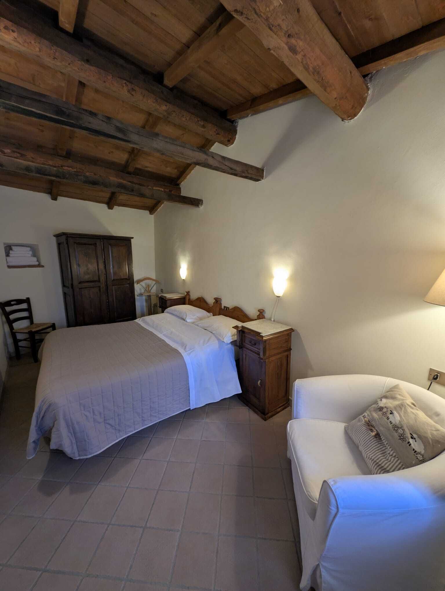 Classic Apartment, 1 Bedroom, Kitchenette | Hypo-allergenic bedding, down duvets, individually decorated