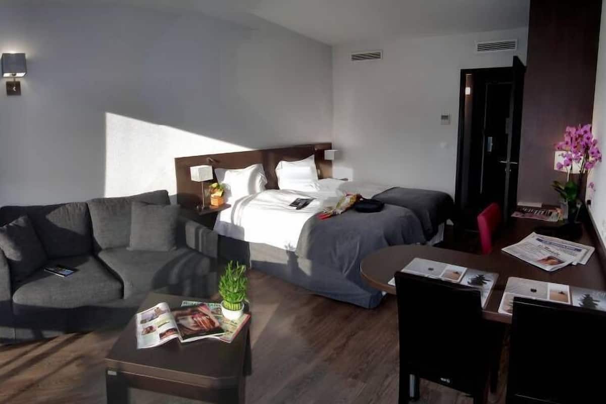 Chambre Familiale | Literie de qualité supérieure, minibar, coffres-forts dans les chambres