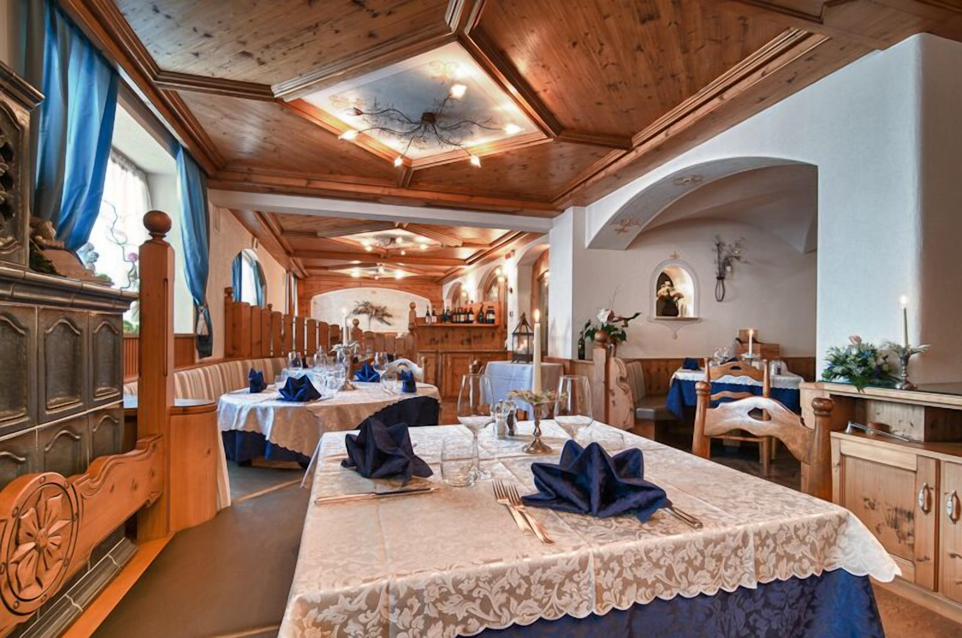 breakfast, lunch, dinner served; italian cuisine