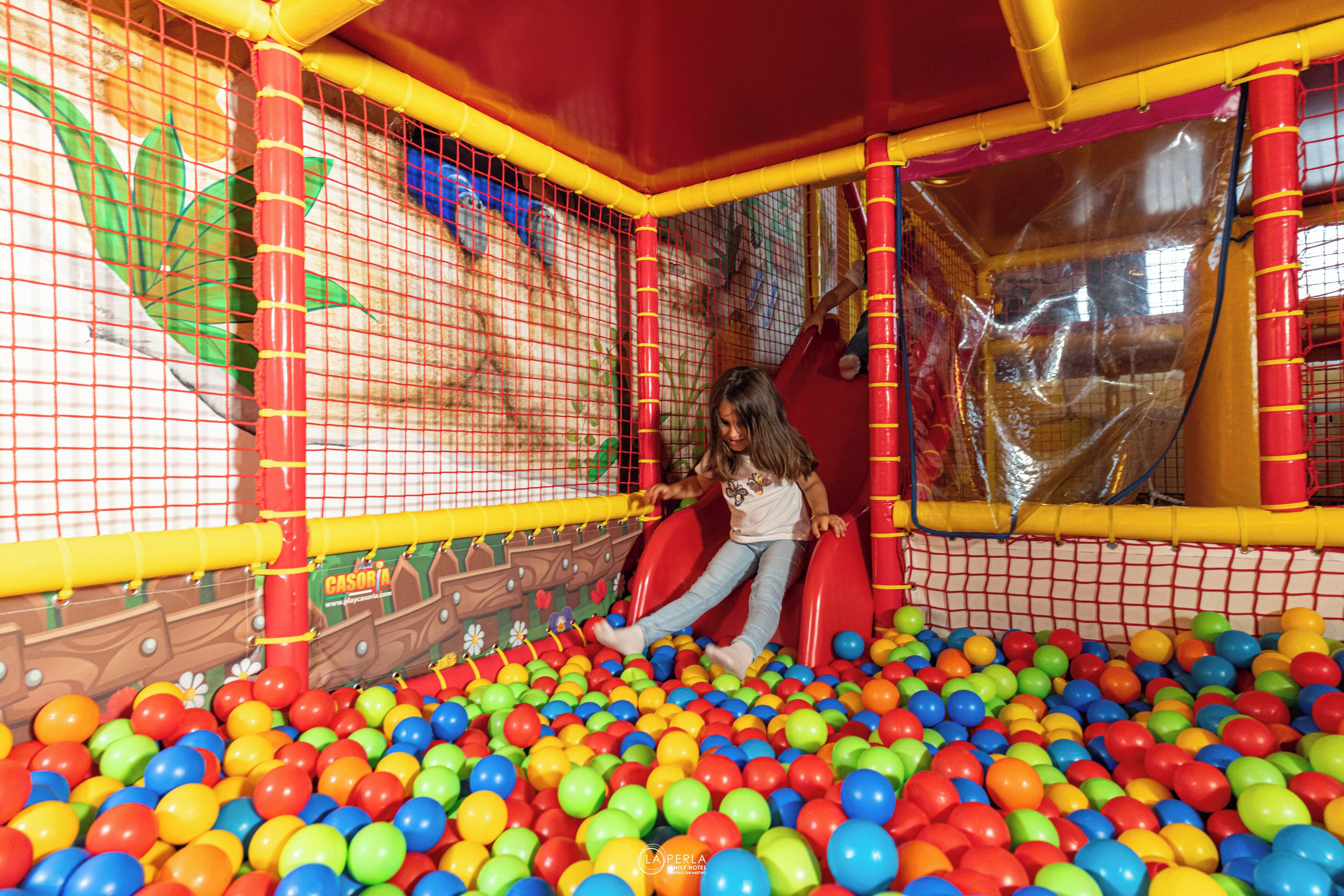 Innen-Kinderspielplatz